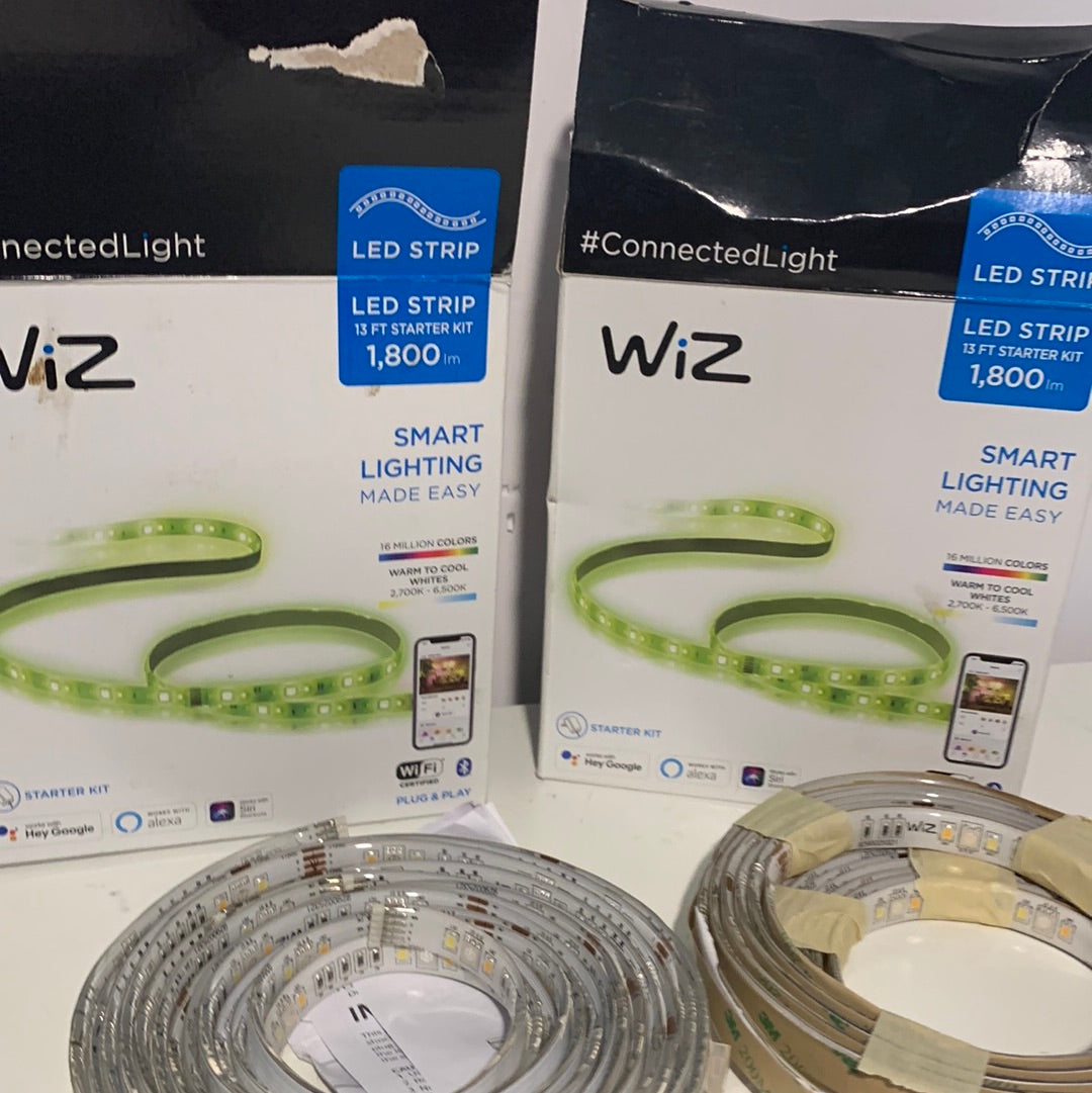 Wiz Lot: 3 tiras de luces LED de 23 pies / 1 enchufe inteligente