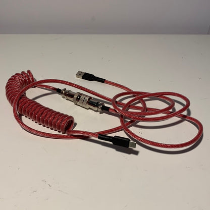 MECHCABLES CAMILLO CABLE USB AVIADOR EN ESPIRAL PERSONALIZADO Rojo