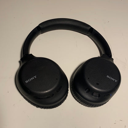 Auriculares con cancelación de ruido supraaurales inalámbricos Sony usados ​​con micrófono Negro WHCH710N/B