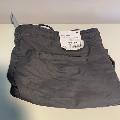 Men's 8" Relaxed Fit Cargo Shorts - Goodfellow & Co XL
