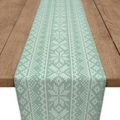 Knit Snowflake 72-Inch Table Runner in Green