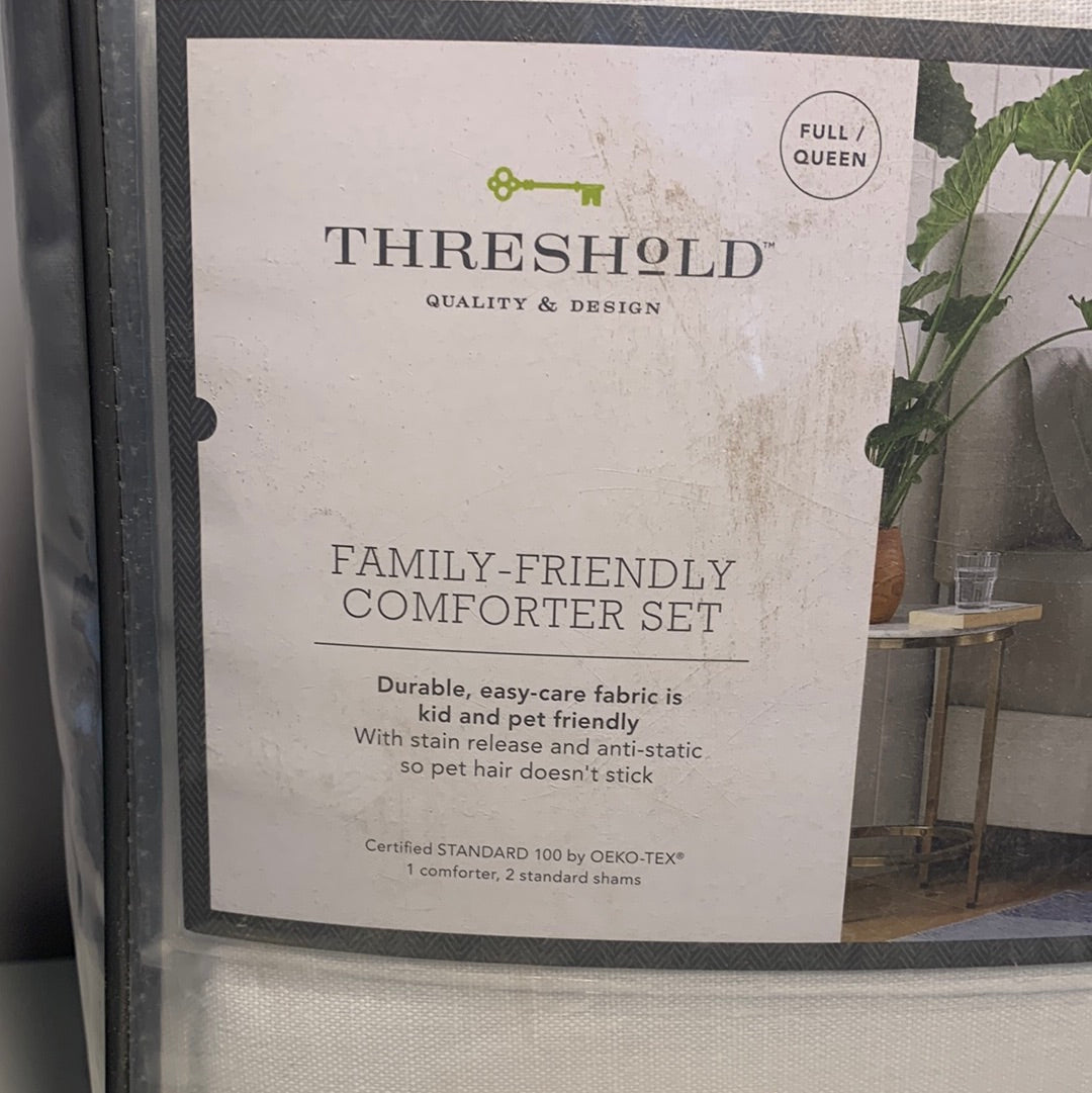 Family-Friendly Comforter & Sham Set Chambray - Threshold Full/Queen
